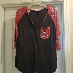 Rue 21 top